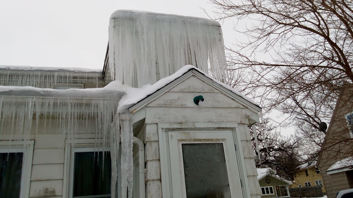 Interesting icicles